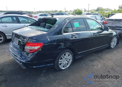 2009 Mercedes-Benz C 300 Luxury 4Matic/Sport 4Matic из США, поврежденный, VIN WDDGF81X39R069285